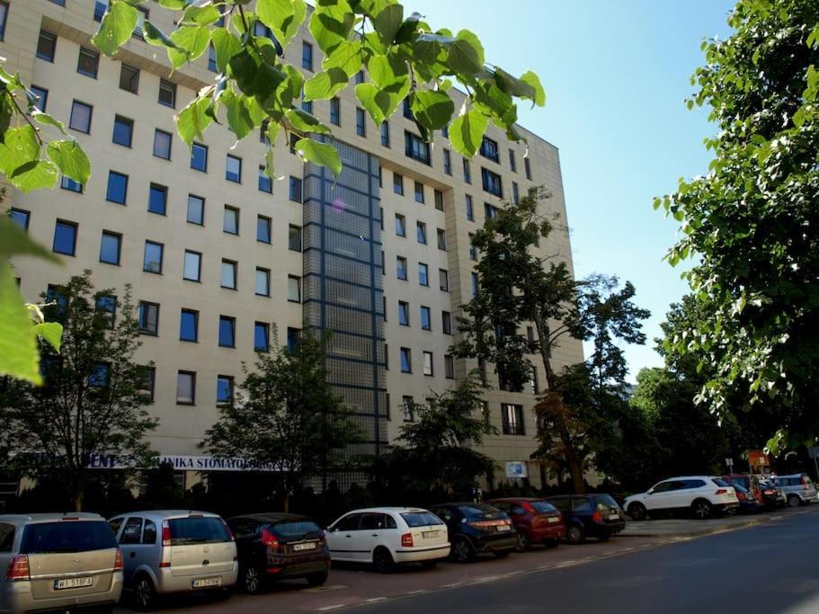 Apartamento Spacious Quiet Apt Close To The Belvedere Palace Varsovia Exterior foto